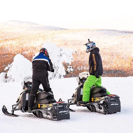 Daire In Lapland - Cranberry C9 Levi